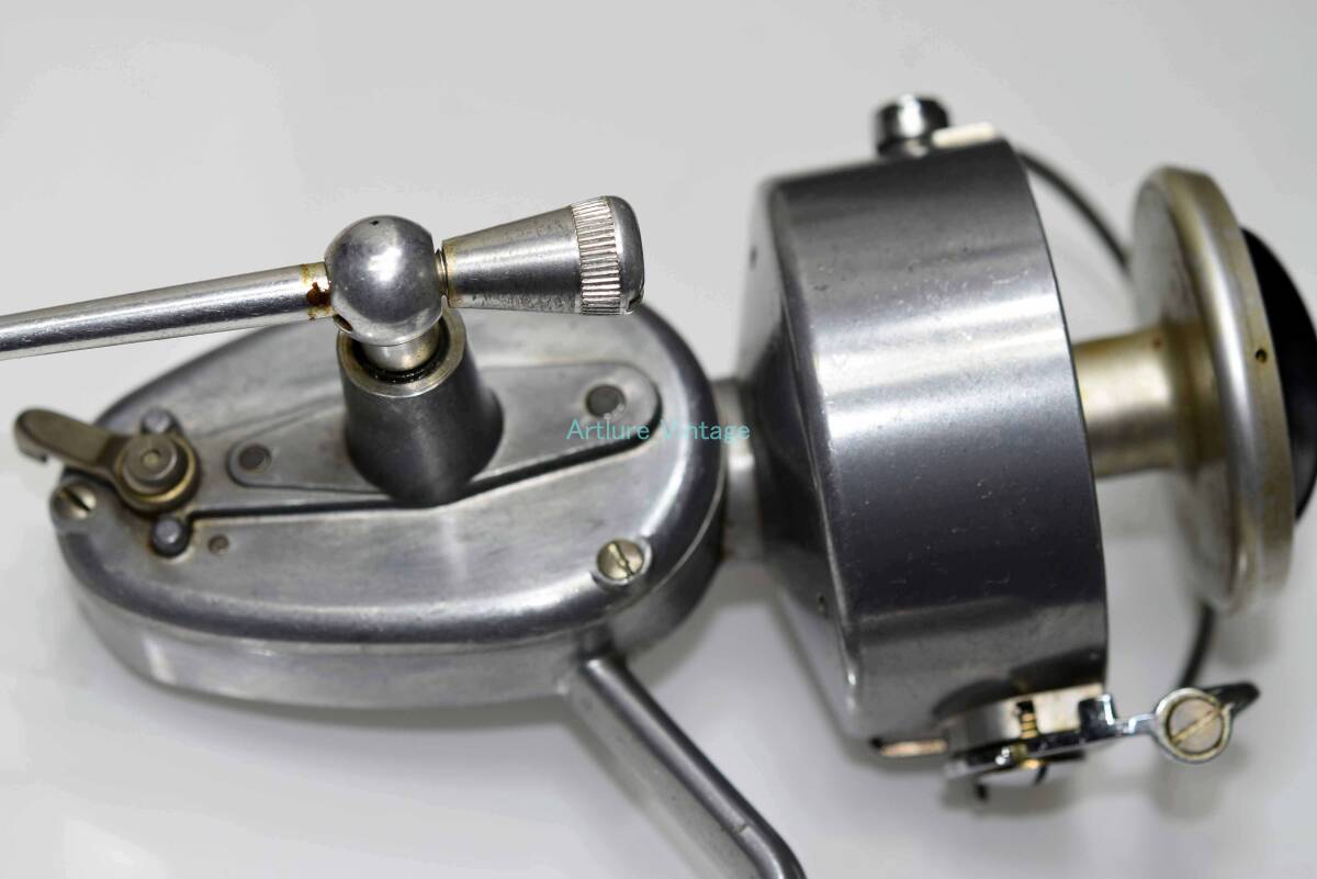 VINTAGE 珍品希少リール OLD REEL MITCHELL 810?MADE IN FRANCE 刻印 未塗装 蒐集 マニア 810シリーズ? A152-339 SPINNING REEL 拍卖
