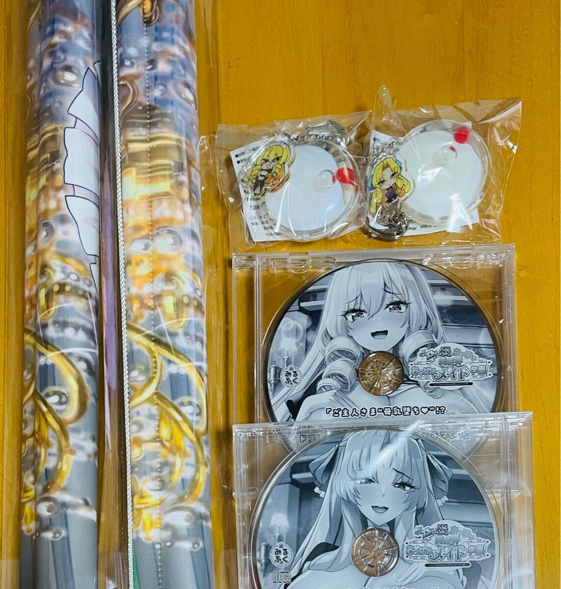 C105 コミケ105 親子丼タペストリーセット マキナ ローレシア おっぱいメイド学園 でらうえあ 赤木リオ みるくふぁくとりー拍卖