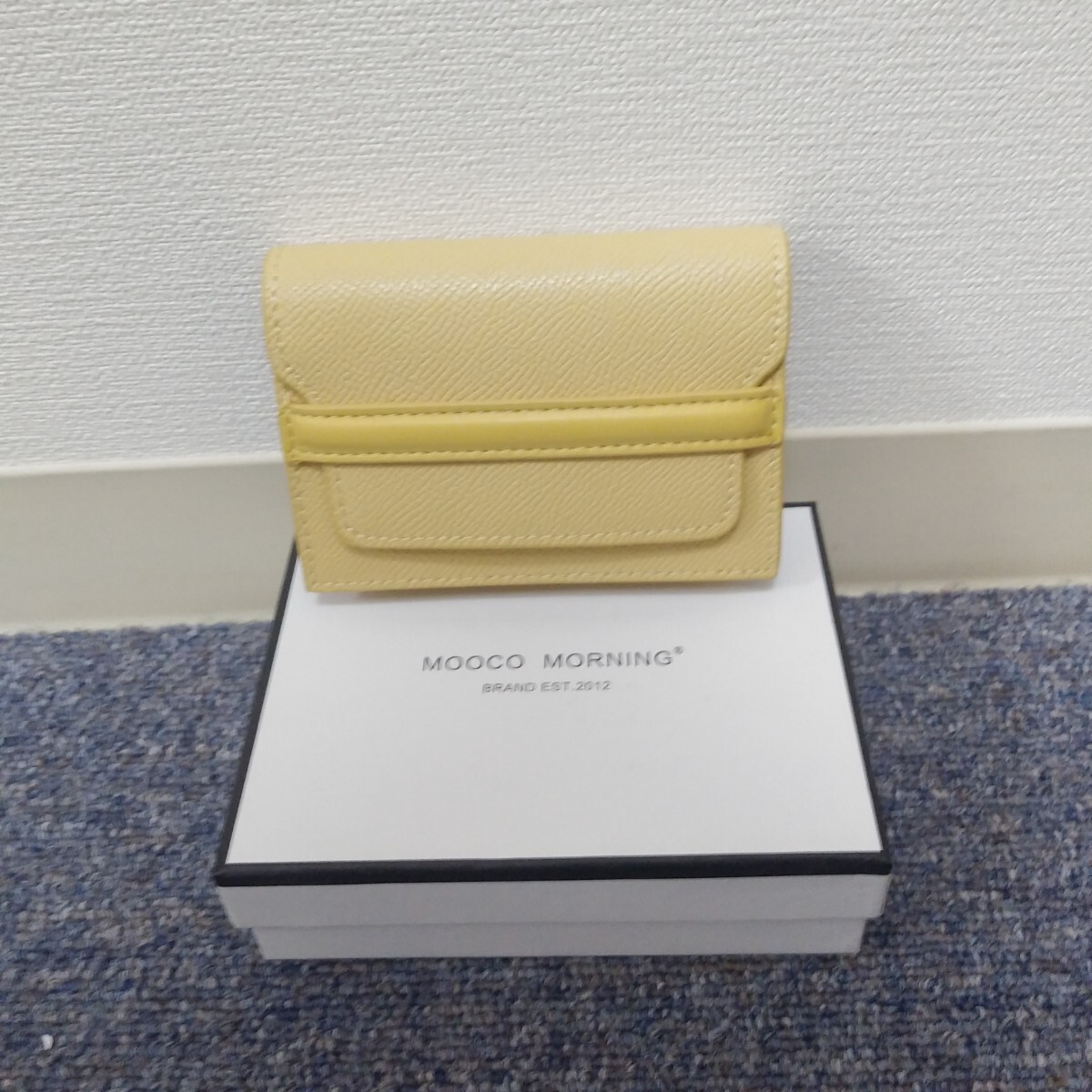 MOOCO MORNING ユニセックス カードケース イエロー拍卖