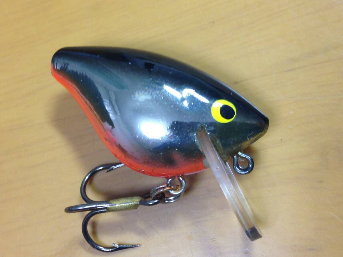 ★BIGYSMAL★ ビッギィスモール ミートローフ シャッド 3.2cm クロームブラック 検索用 エリアトラウト 管釣り #18-2492拍卖