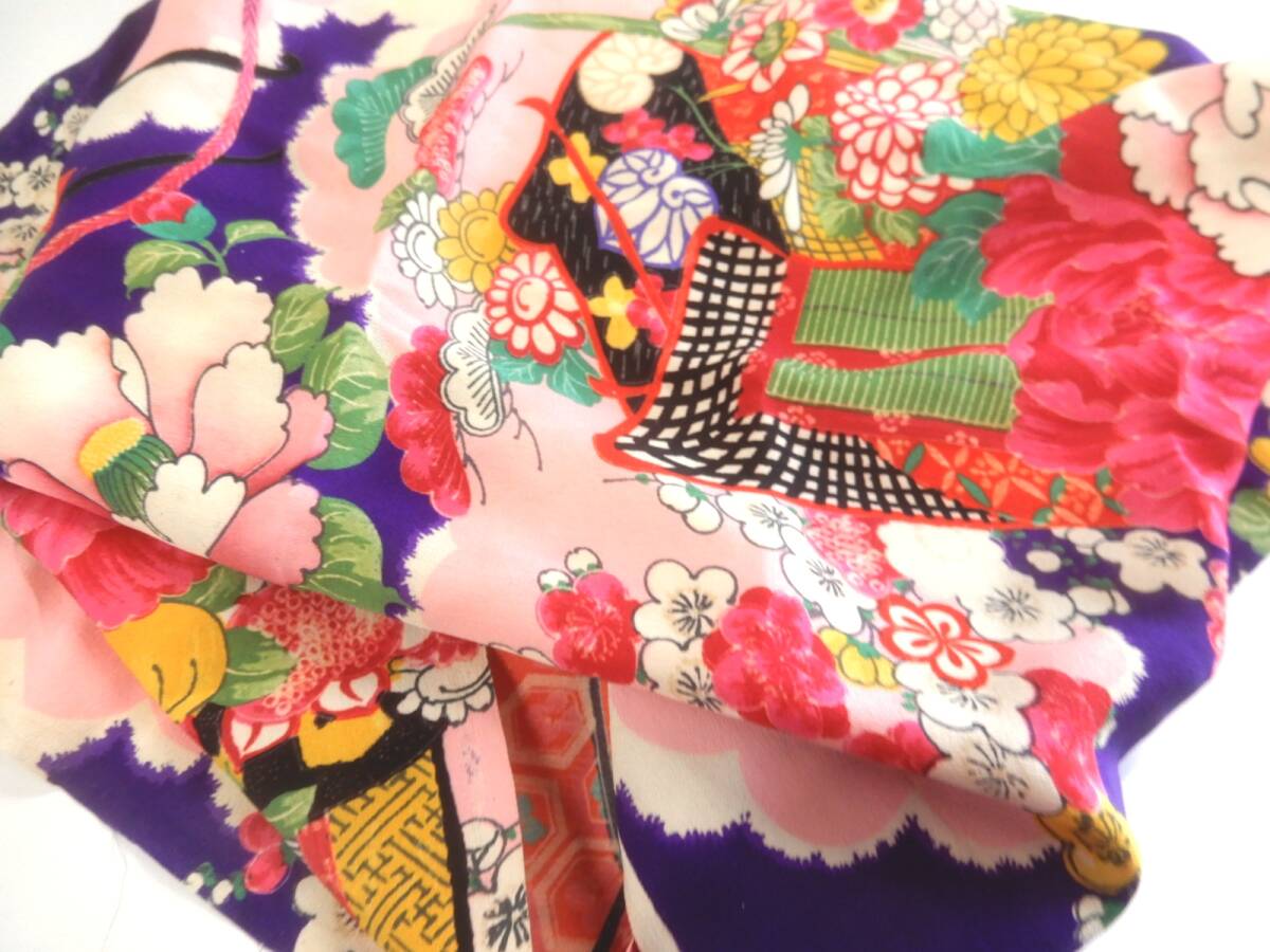 <銀の斧>正絹・昭和のたおやかな錦紗地はぎれ・NO4・御所車にお花・細工用等拍卖