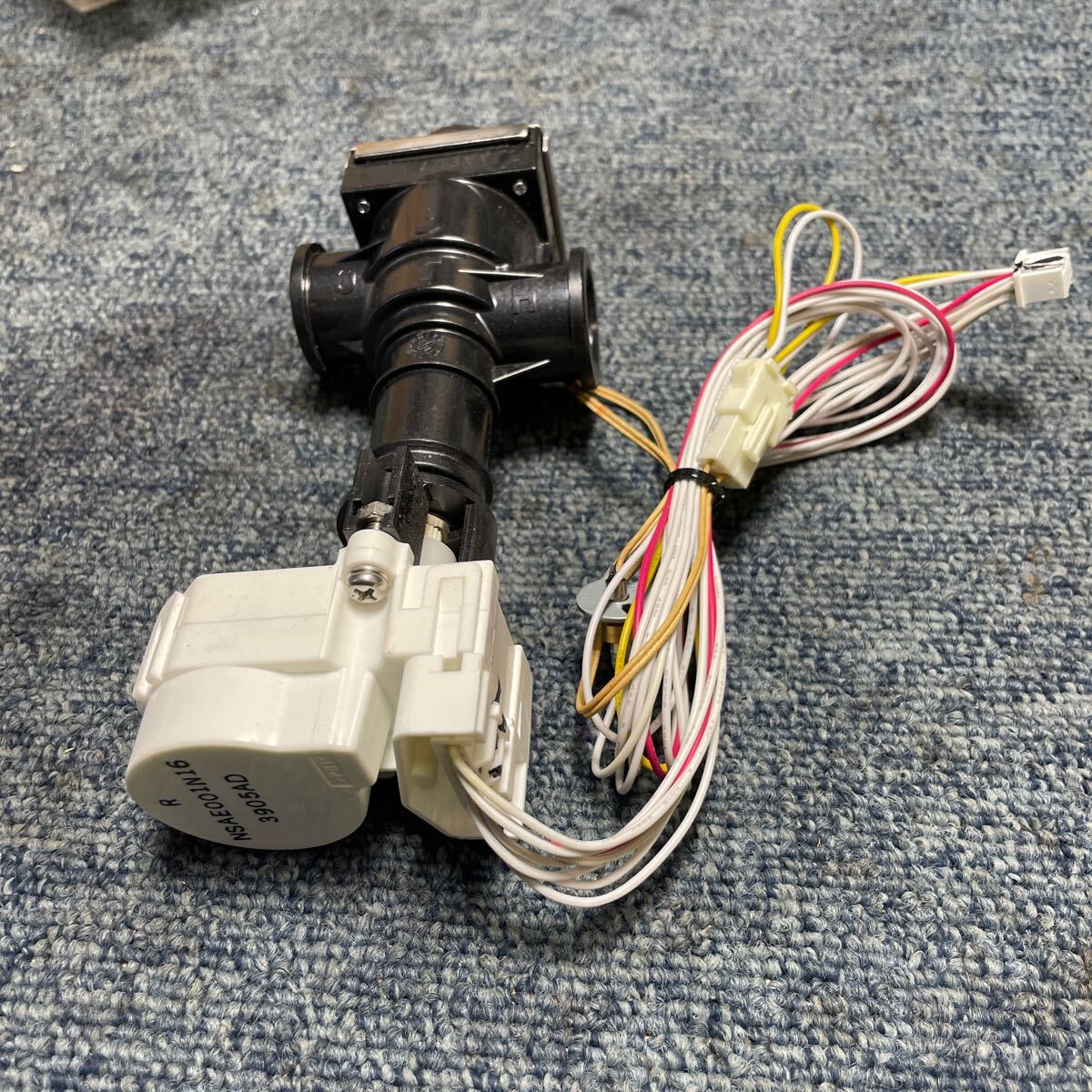 回転動作確認 コロナ ヒートポンプ給湯機 CTU-37AX1 給湯ミキシング弁 NSAE001N16 エコキュート 電動弁 混合弁 バイパス弁 三方弁拍卖