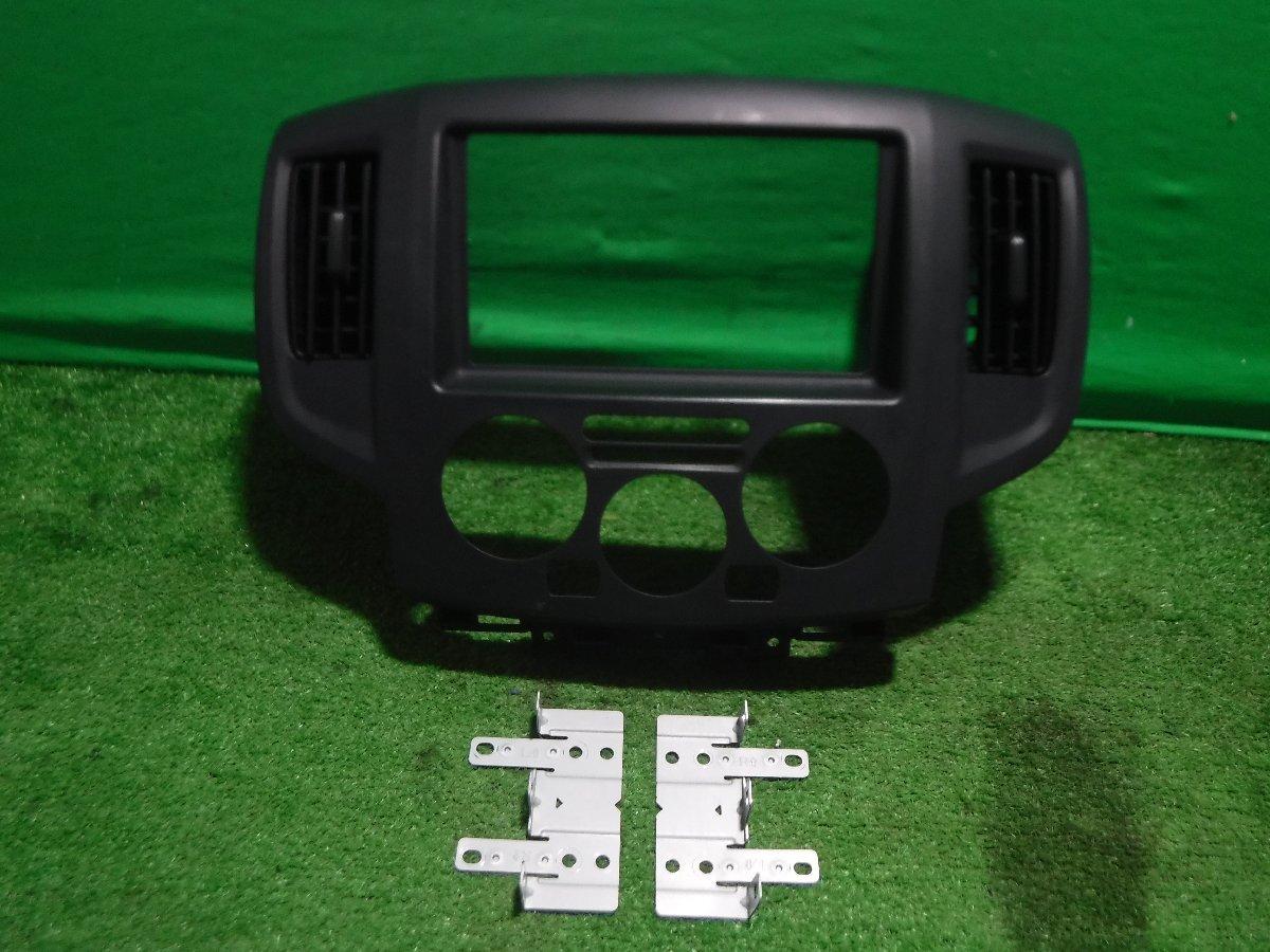 【C】 日産 NV200バネット VM20 純正 オーディオパネル ステー付 68260 JX00A 横17.4cm×縦10.0cm拍卖