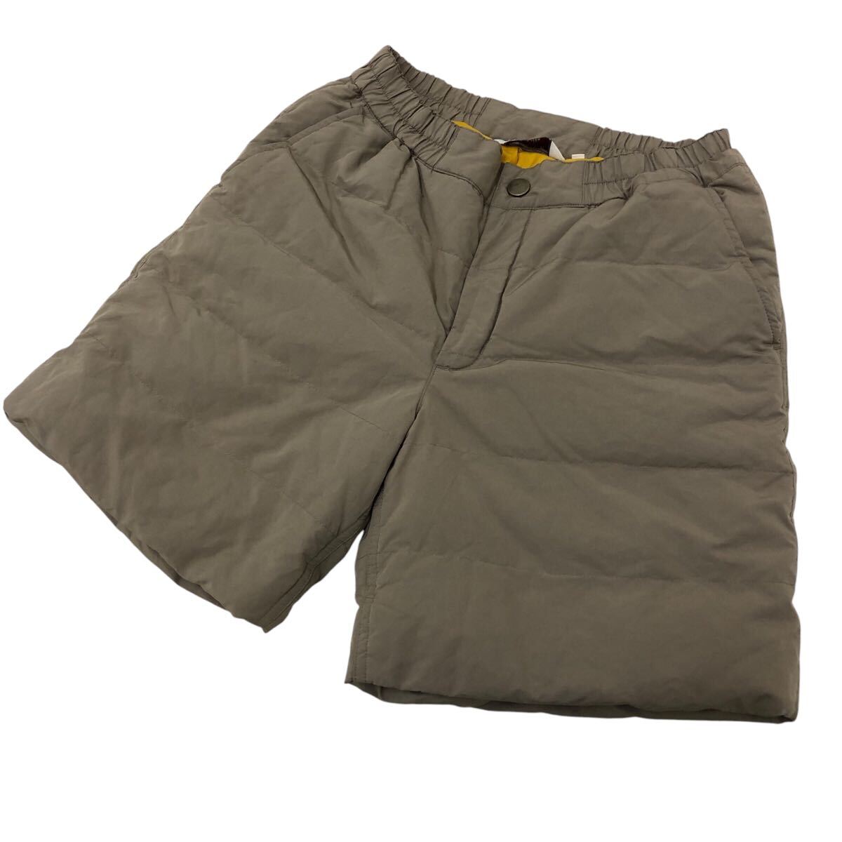 K303-29 AIGLE エーグル 中綿 ダウン 90% ショート パンツ アウトドア ベージュ系 レディース 女性用 サイズ M 拍卖