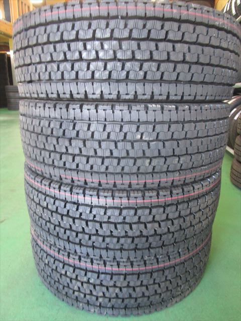 送料無料 新品未使用品 スタッドレス 245/70R19.5 BS W999 2024年製 4本セット拍卖