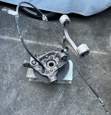 R35GT-R(CBA-R35)右リアハブナックル/アッパーアーム拍卖