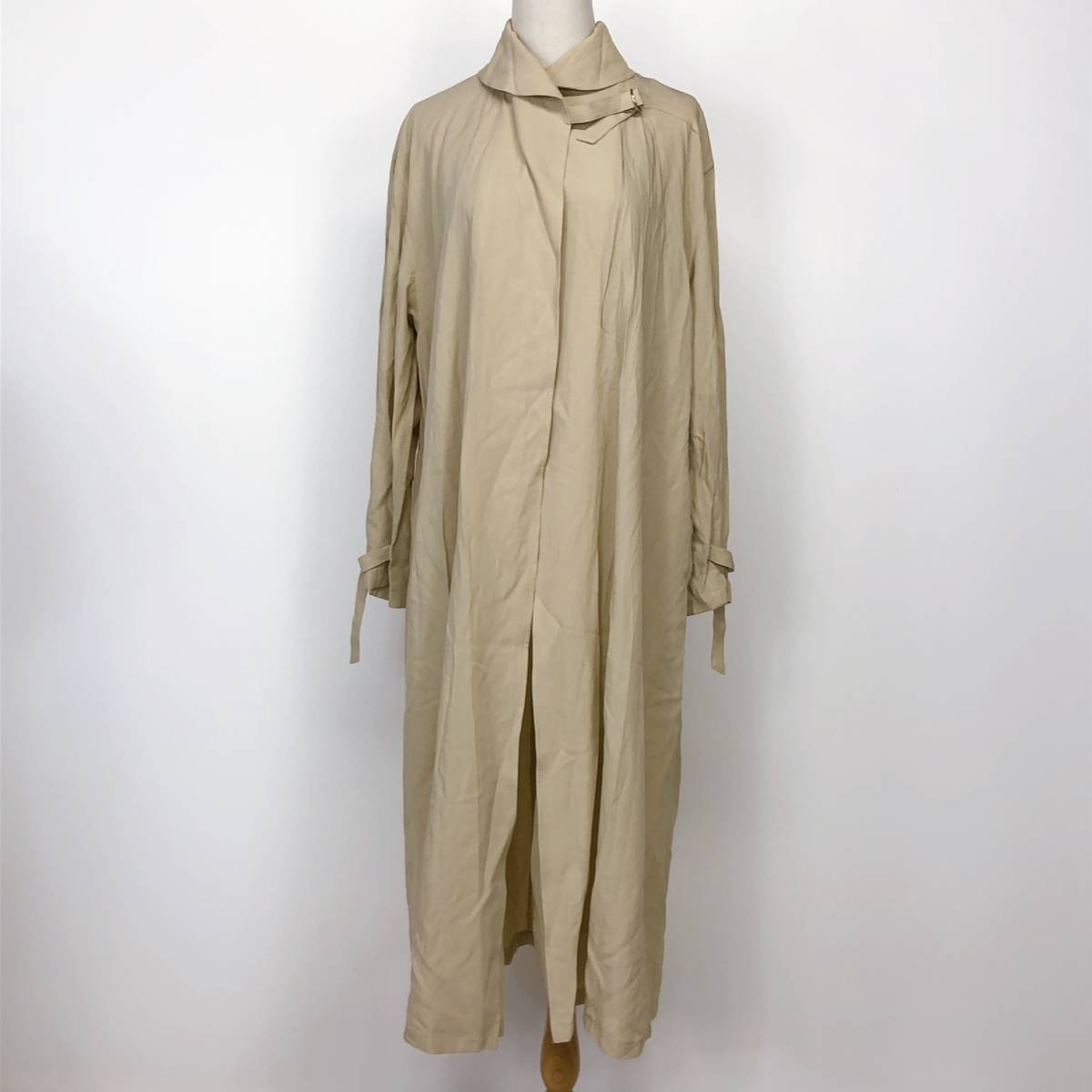 YX105 美品 BEBEDOREHIP レディース アウター コート 長袖 ベルト 薄手サイドポケット ロング丈 S ベージュ無地キュプラ毛素材シンプル春秋拍卖