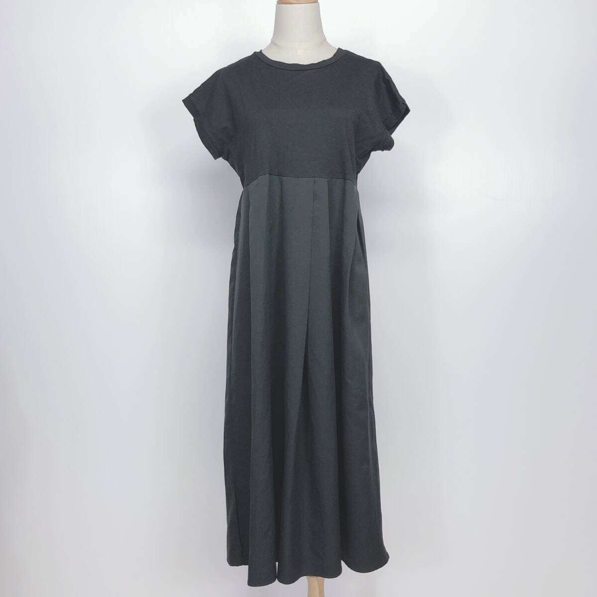 YX1105 レディース ワンピース ひざ丈ワンピース 膝丈 薄手 伸縮性 丸首 サイズ1 ブラック 黒 綿100% シンプル かわいい 涼しげ 夏拍卖