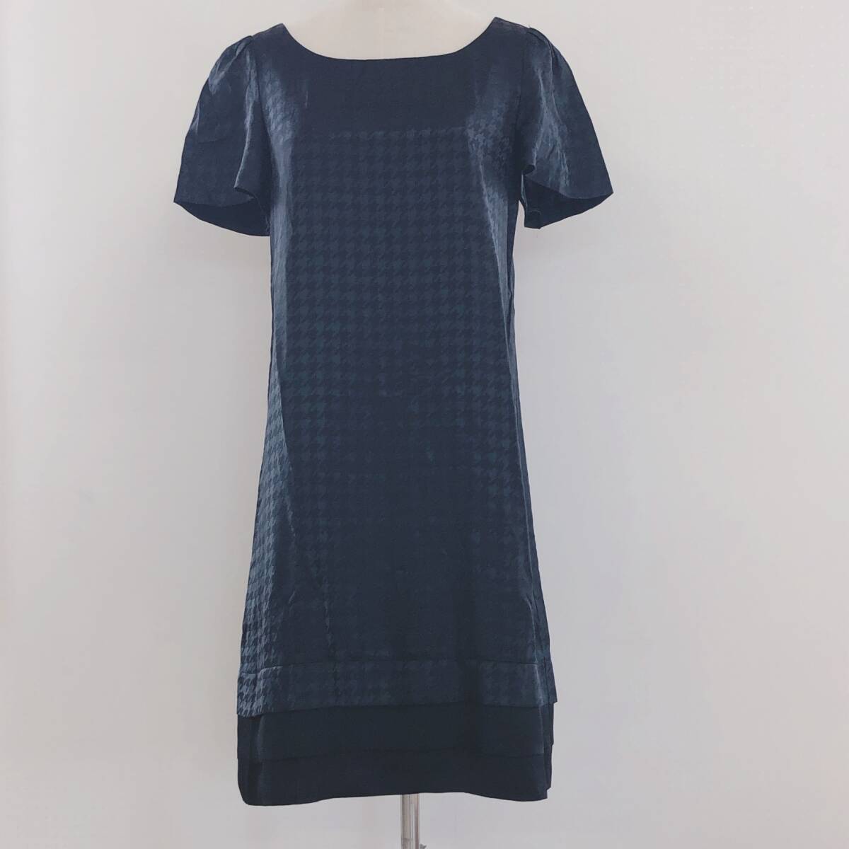 YX1388 美品 CLEAR IMPRESSION レディース ワンピース ひざ丈ワンピース 膝丈 薄手 ファスナー 裏地 シンプル エレガント おしゃれ 春夏拍卖