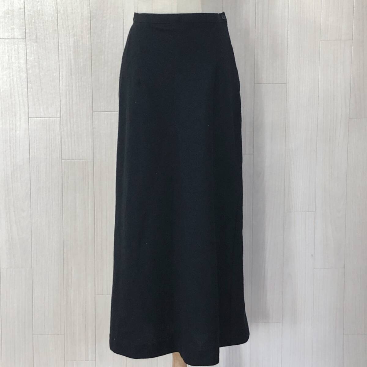 Y1678 レディース スカート 膝丈 薄手 ボタン・チャック ブラック 黒 シンプル シック おしゃれ 春秋冬 拍卖