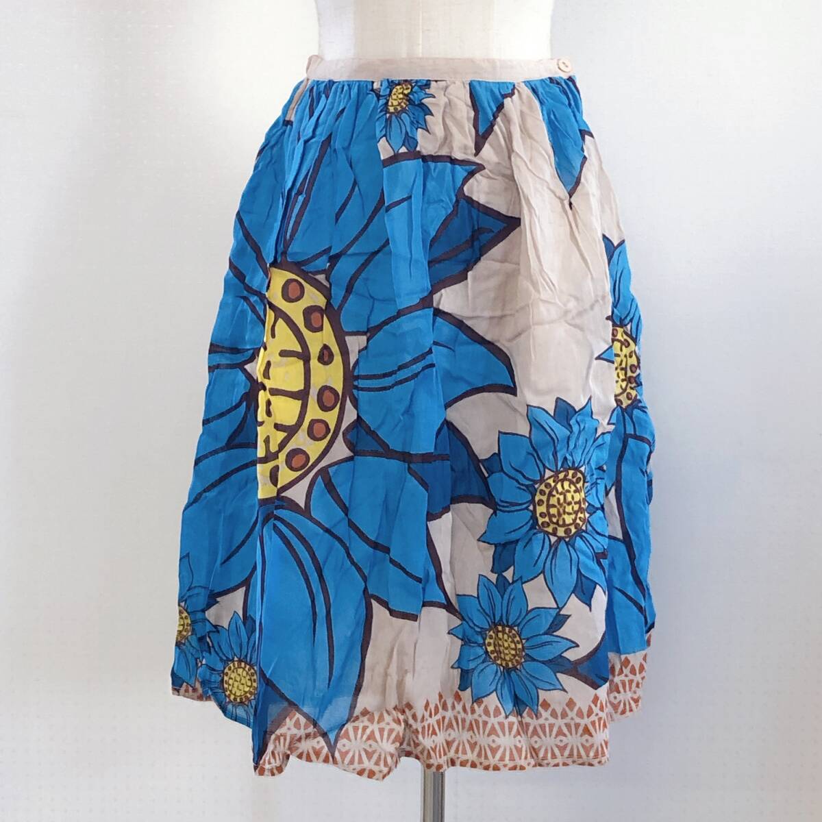 Y1611美品Little India レディース スカート 膝丈 薄手 ウエストゴム 裏地 水色 花柄 綿素材含 シンプル カジュアル かわいい おしゃれ 夏 拍卖