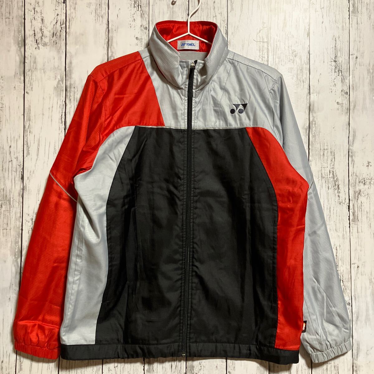 YONEX ヨネックス ウィンドブレーカー ジャケット S ヒートカプセル グレー×ブラック×レッド 送料無料拍卖