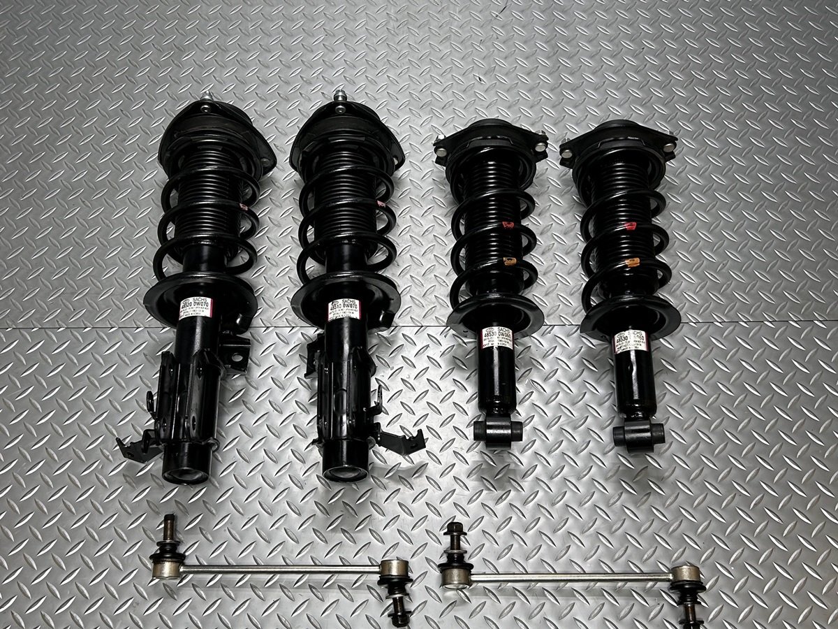 【ZF SACHS製】ZN6トヨタ 86 ザックス社製 純正 サスキット 品番48510-0W070/48520-0W070/48530-0W060 ショックアブソーバー (23080055)拍卖