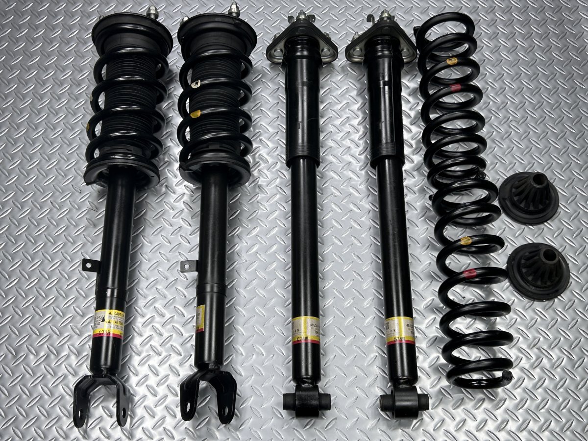 レクサス RC 純正 サスキット 品番48510-24381/48520-24111/48530-24331 GSC10/ASC10/AVC10 (24020146)拍卖