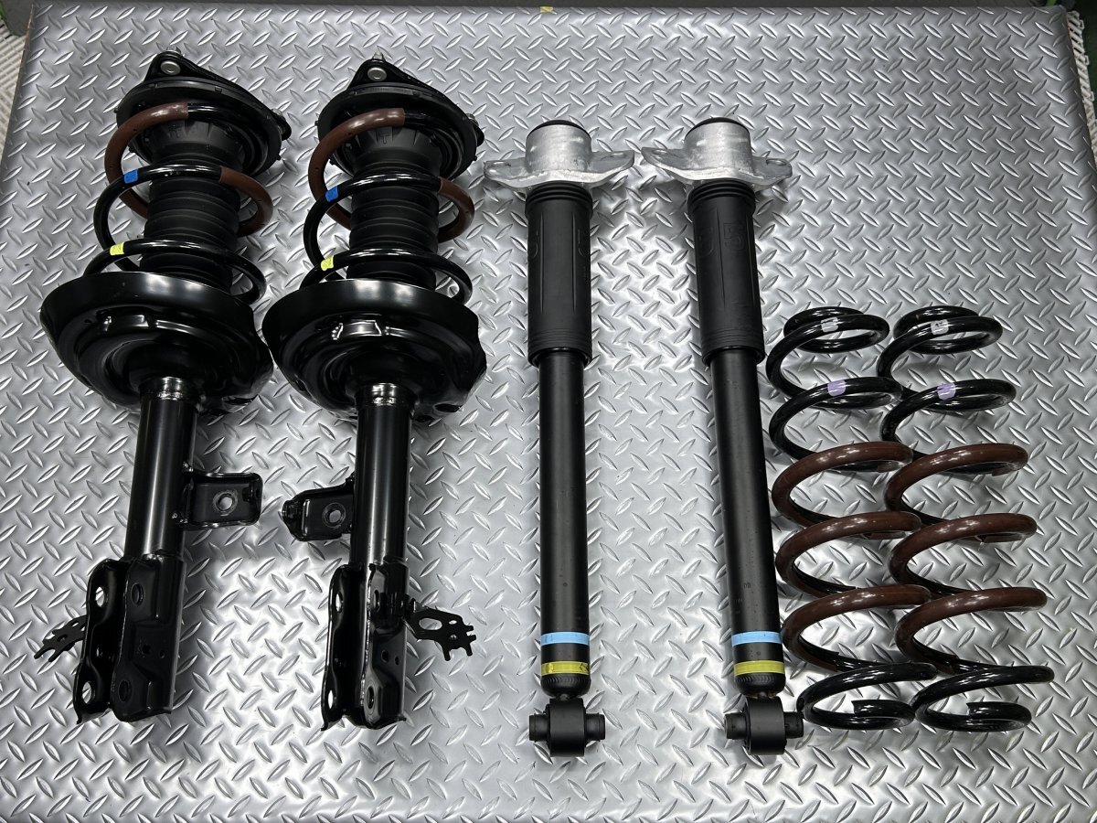 【新車外し】AZSH36W/AZSH37W クラウンスポーツ 純正 サスキット 品番48510-30G20/48520-30B20/48530-30G50 ショック (24070080)拍卖