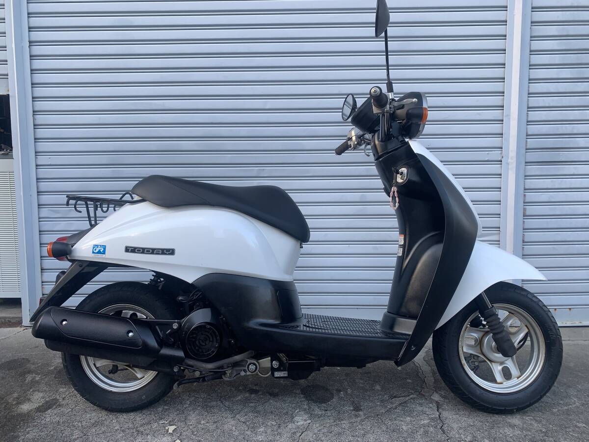 高知市 AF67 FI インジェクション 低走行静音 4300km 無転倒実動車 ホワイト 純正外装!値下げ拍卖