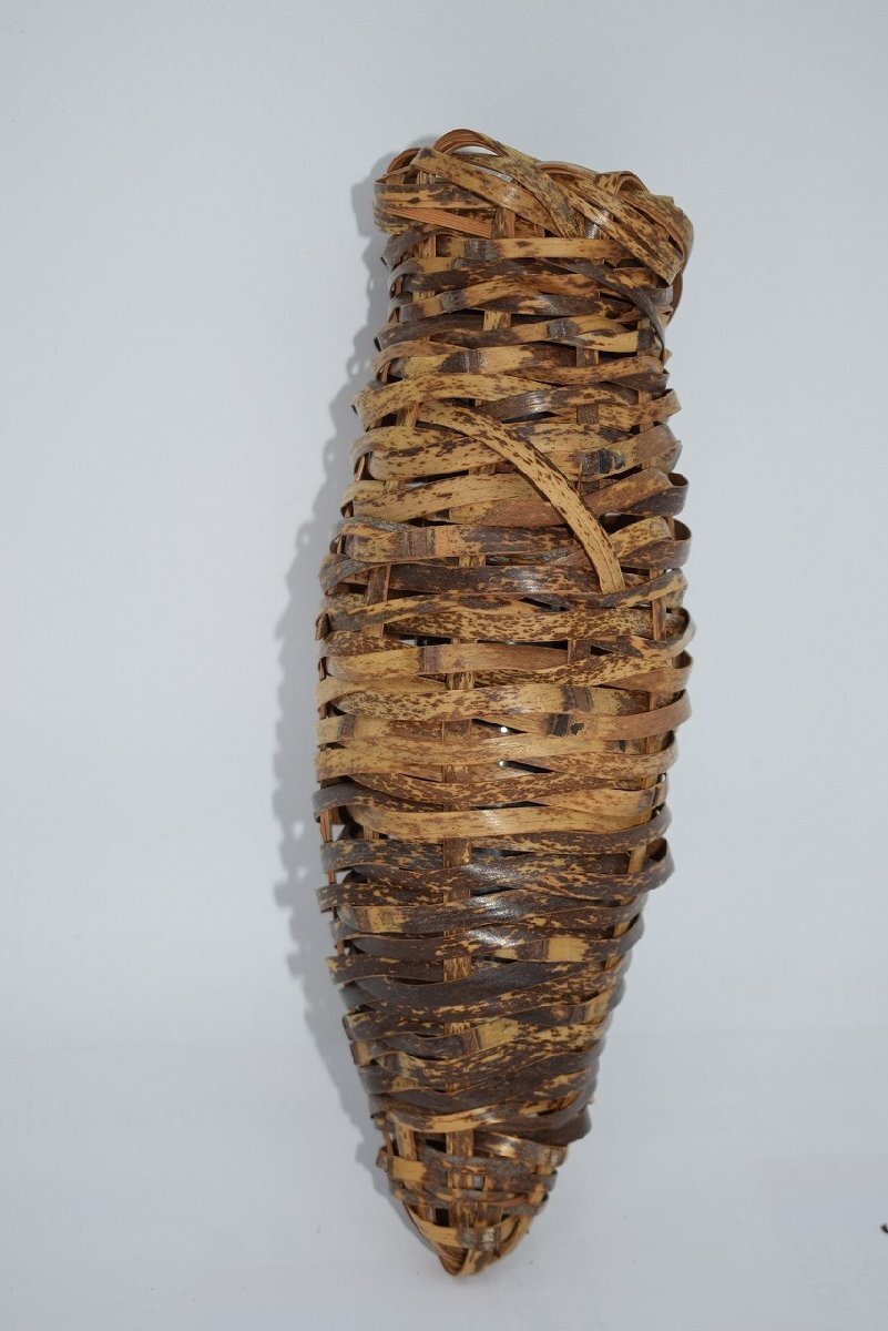 花入 虎竹 簗 籠 篭 掛 花入 (2) 茶道 t tz08-021拍卖