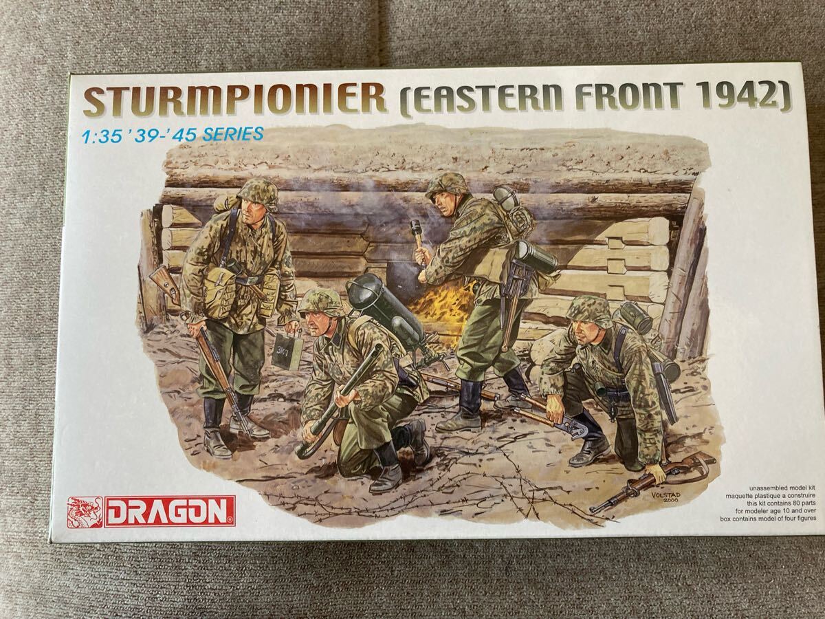 STURMPIONIER (EASTERN FRONT 1942)1:35'39-'45 SERIESDRAGONVOLSTAD ドラゴン兵士絶版当時物情景ジオラマ戦車拍卖
