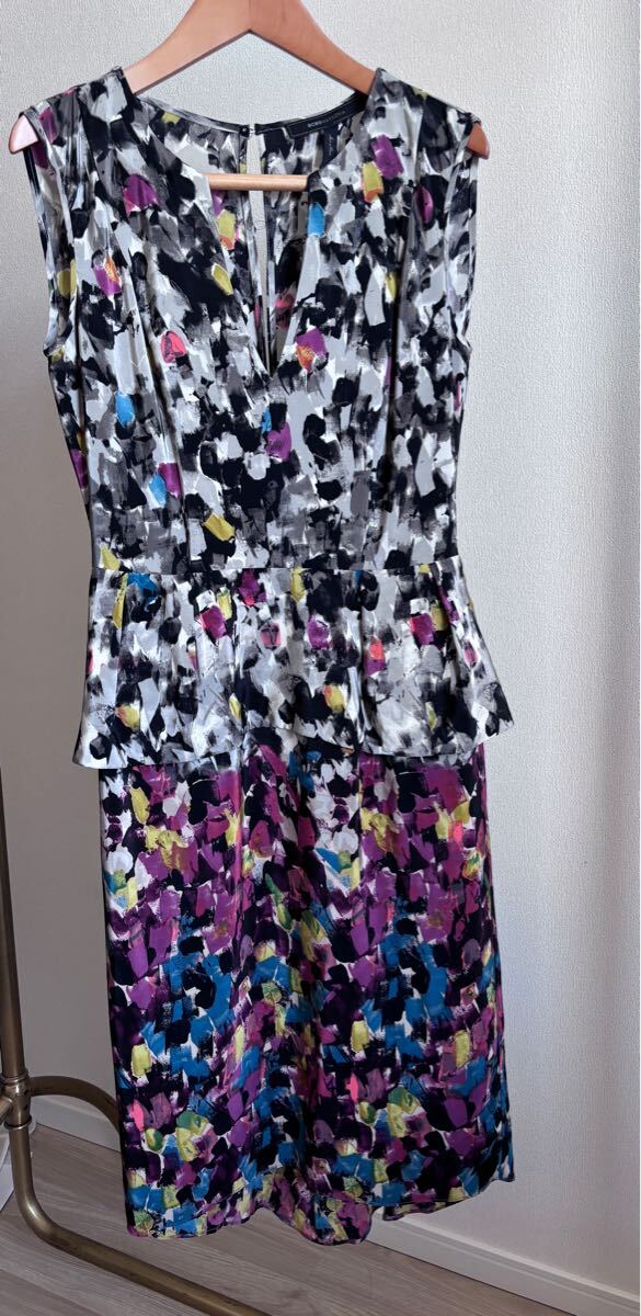 ワンピース 花柄 未使用品 BCBG MAXAZRIA 02サイズ拍卖