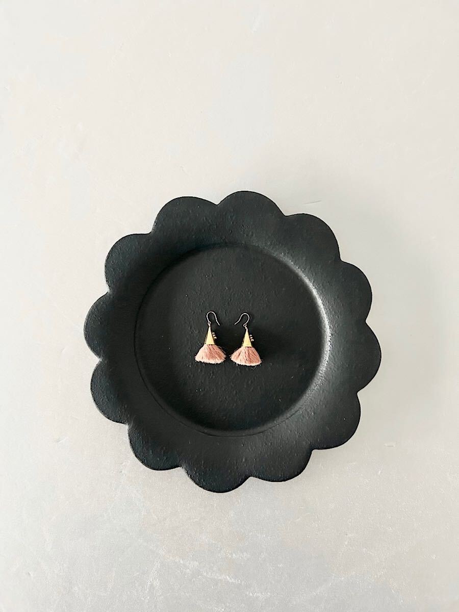 【美品】accessories mau つつっぽピアスsilver ピンクベージュ拍卖