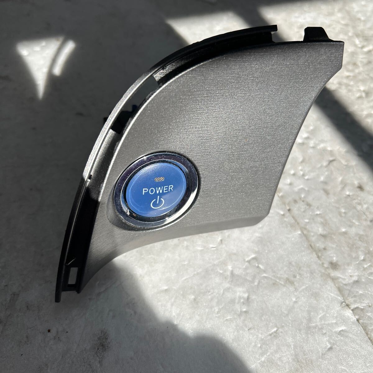 306 トヨタ ZVW 30 プリウス 後期 プッシュスタート スイッチパネル M-803拍卖