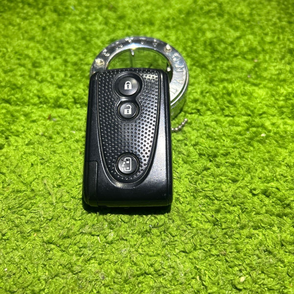 NO:17 ダイハツ スマートキー 片側パワースライド 刻印:007YUUL0499 L375S L385S タント タントカスタム等拍卖