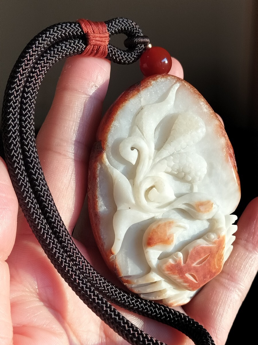 和田玉 赤皮白肉 留皮 天然玉石 蟹彫刻 カニさん 手把 大サイズ ストラップ拍卖