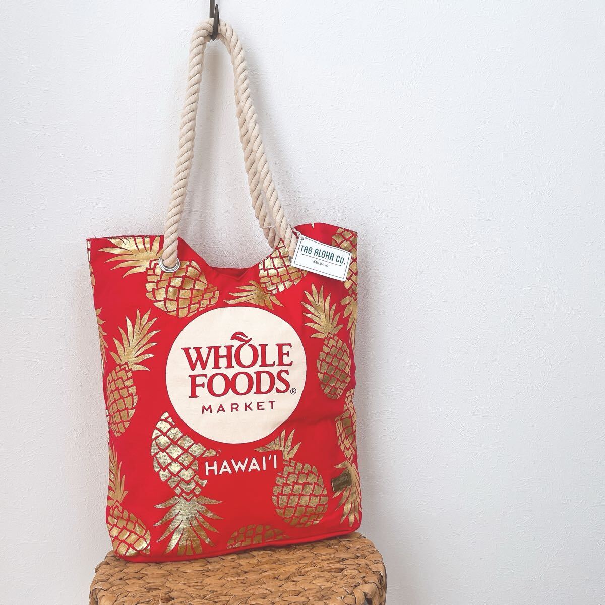 新品ホールフーズマーケットWHOLE FOODS MARKETエコバッグ お土産トートバッグ赤レッド ゴールドKAILUAカイルア ハワイhawaiiパイナップル拍卖