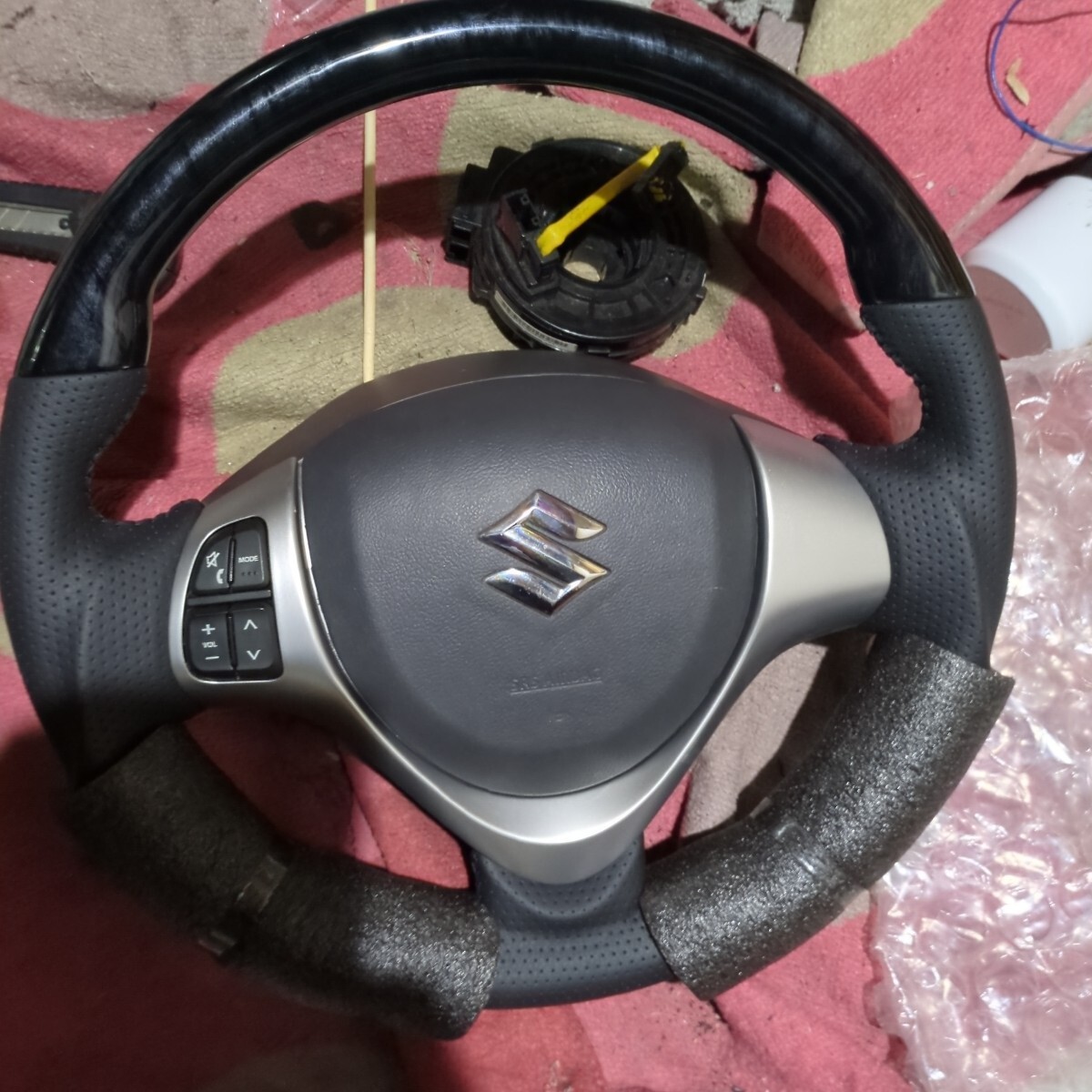 ジムニーjb23 10型ステアリングとスパイラルケーブルのセットゆうパック100,サイズ拍卖