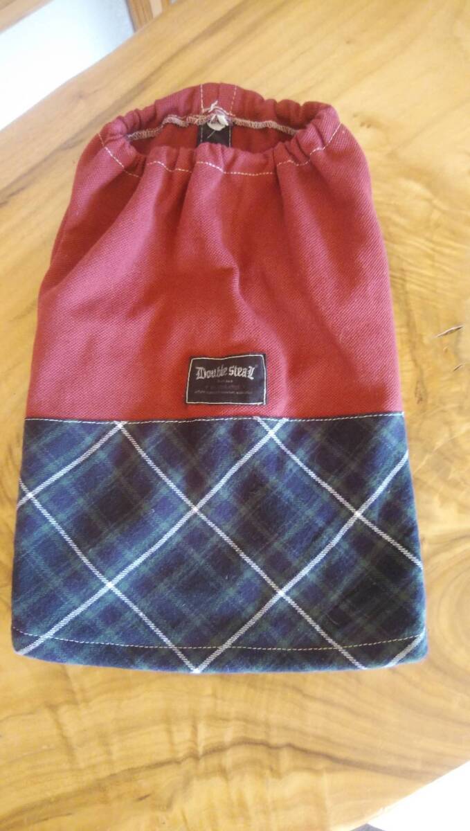 犬のリメイク服・エンジ&チェック(レトロタグ)・小型犬拍卖