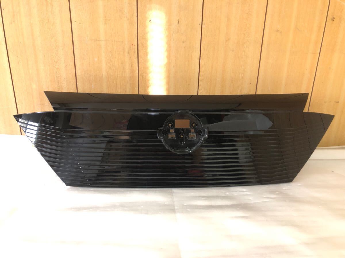 サクラ B64W 純正 フロントグリル 62310 7PB0A 6207 A2570 美品!拍卖