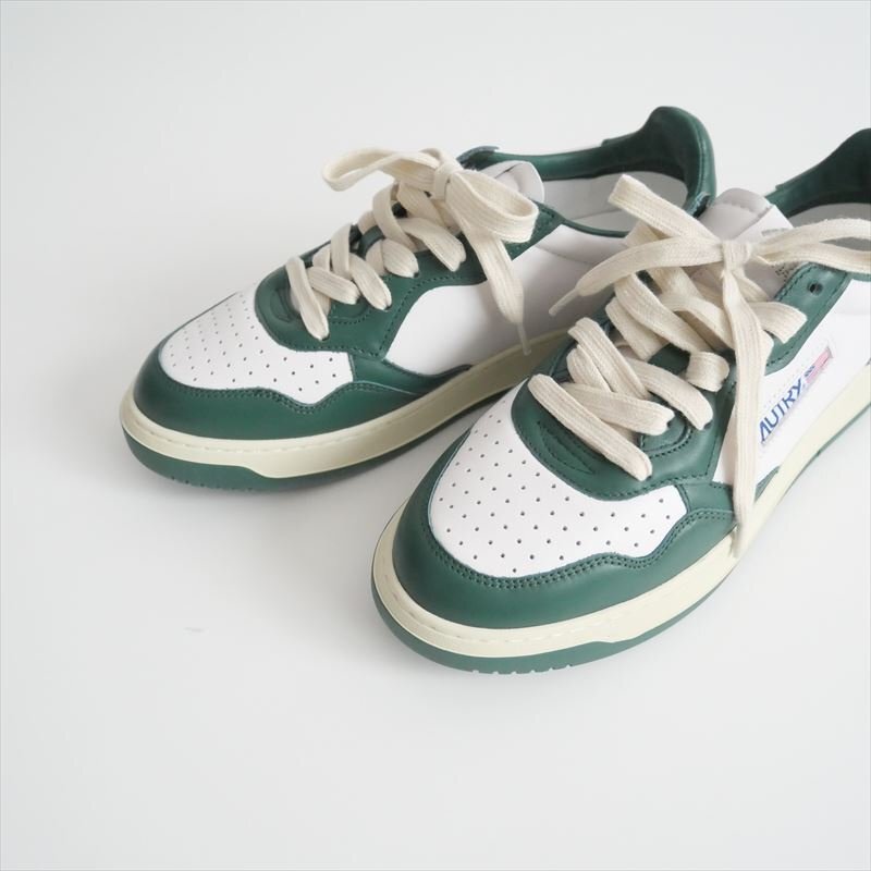 2024 / AUTRY オートリー / MEDALIST LOW スニーカー 38 / 2405-1380拍卖