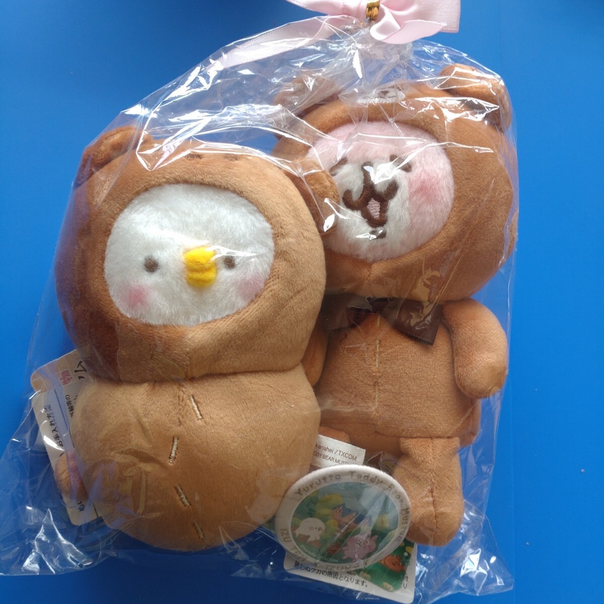 ★カナヘイ★ピスケ&うさぎ★【テディベア・ミュージアム】限定品★テディベアーぬいぐるみ2+缶バッジ★3点セット★新品タグ付き拍卖