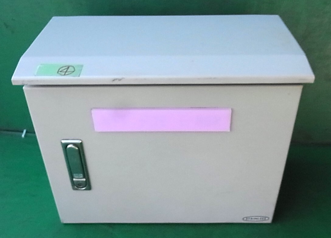 ま日東工業製 ステンレス製 制御キャビネット 分電盤仕様 400X330X200サイズ 工場電源設備などお奨め拍卖