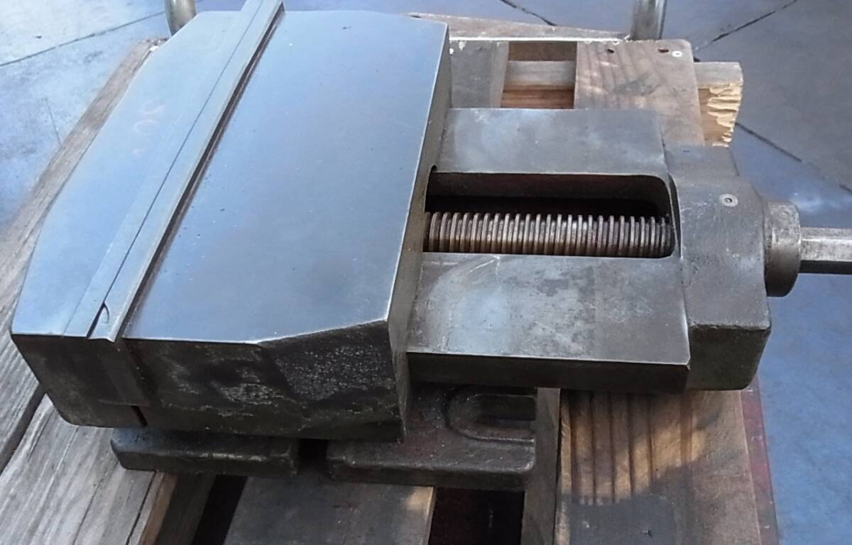 まマシンバイス ミ―リングバイス 260mm フライス加工・ミ―リング加工・機械加工 板金など お勧め商品拍卖