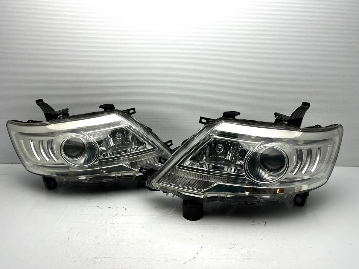 ★当日発送★割れ無★日産 セレナ C25 CC25 ハイウェイスター 後期 ヘッドライト 左右セット キセノン HID KOITO 100-24921 (L206)拍卖