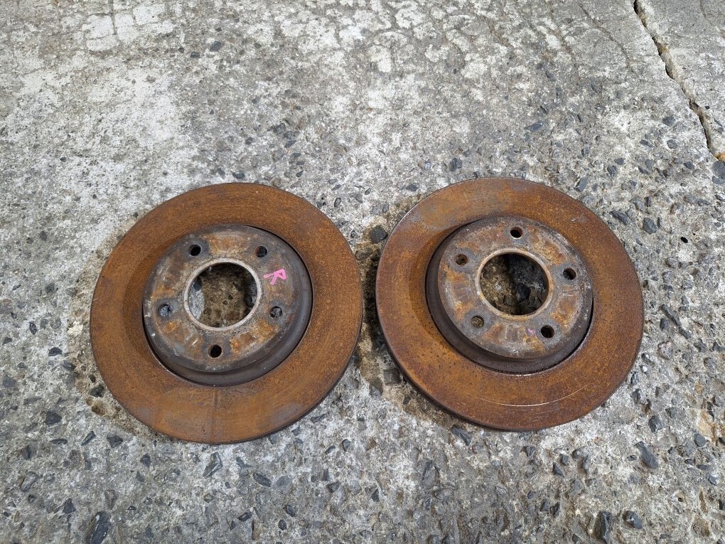 S14シルビア用 5穴フロントローター(左右)No.g1拍卖