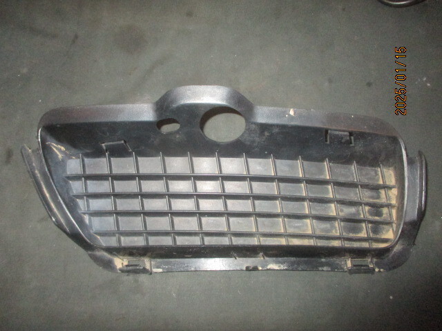 ■フォルクスワーゲン ゴルフ3 フロントダクト 左 外気温度センサー 中古 1H6853665 1H6853665A 部品取あり ヴェント VR6 ベント グリル ■拍卖