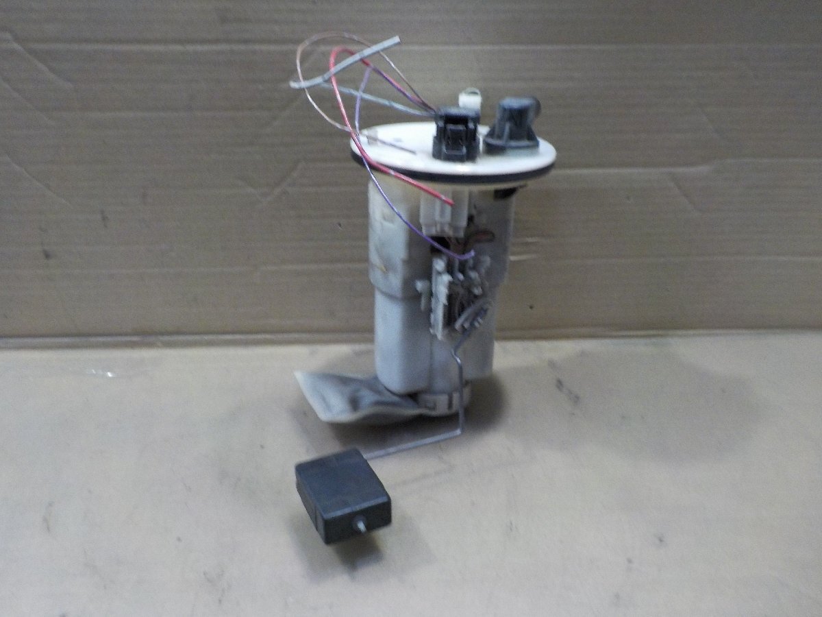 ★ハイゼット S320V フューエルポンプ 純正【送料込み】拍卖