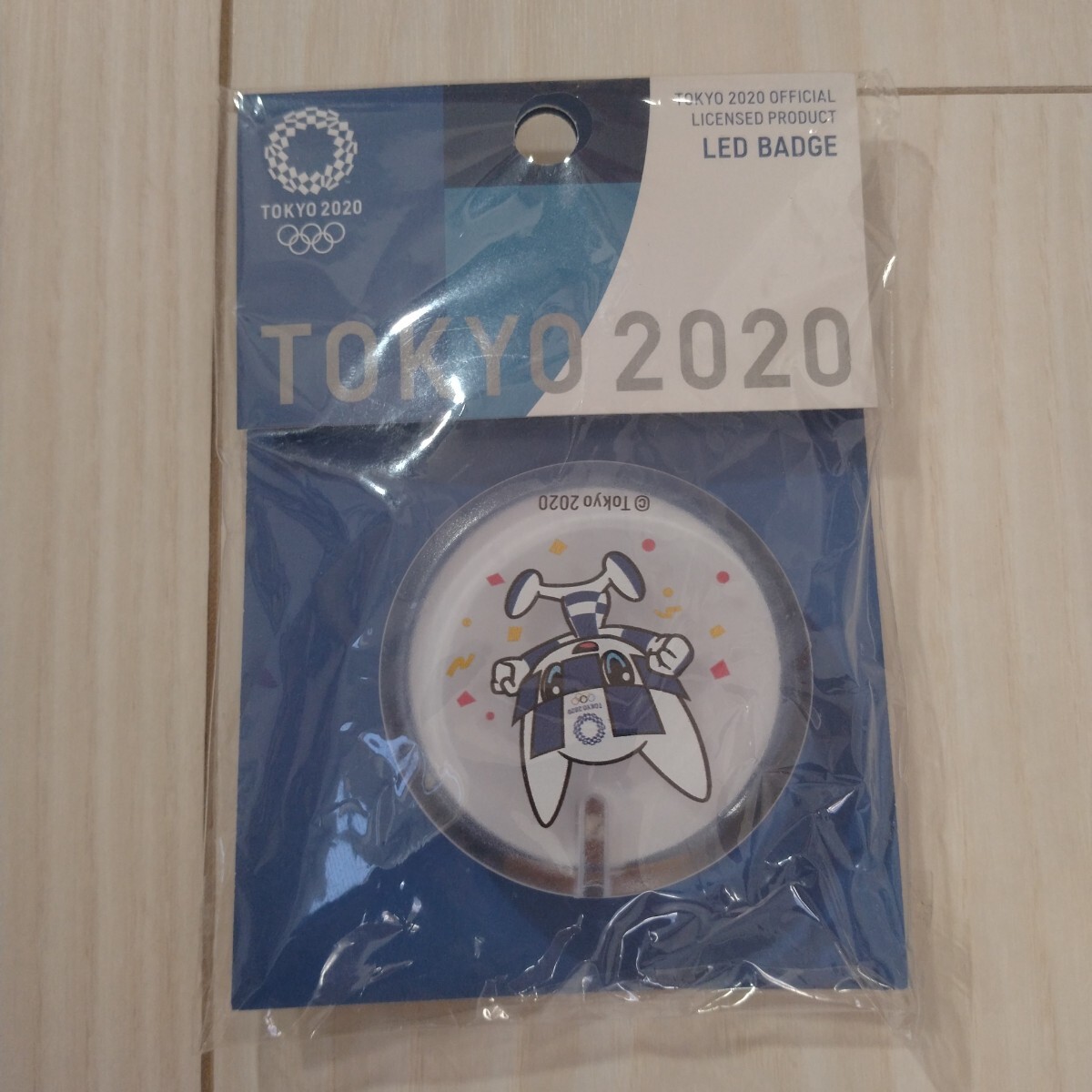 新品未開封★LEDバッジ(東京2020オリンピックマスコット)祝う拍卖
