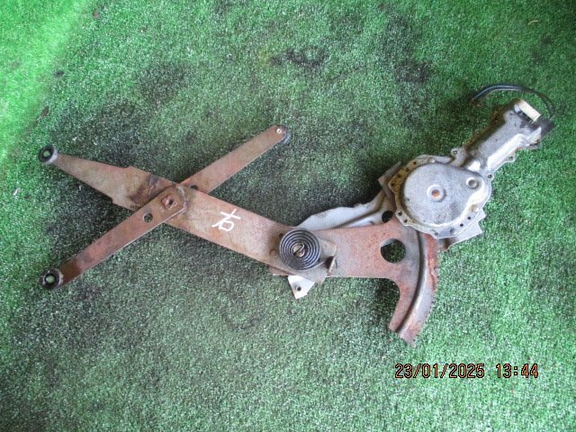 (0339)CF43F カマロ 右側ウィンドウレギュレーター P/Wモーター拍卖