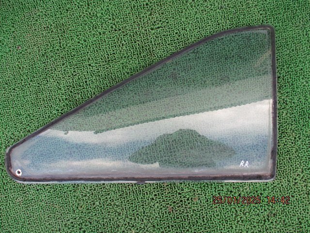 (0341)TA61 セリカ LB 1600GT リア右側クォーターガラス ウィンドウ拍卖