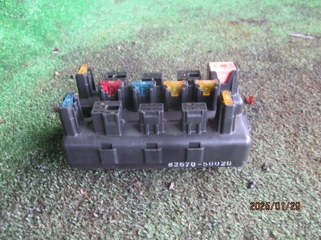 (0340)UCF11 セルシオ ヒューズボックス 82670-50020拍卖