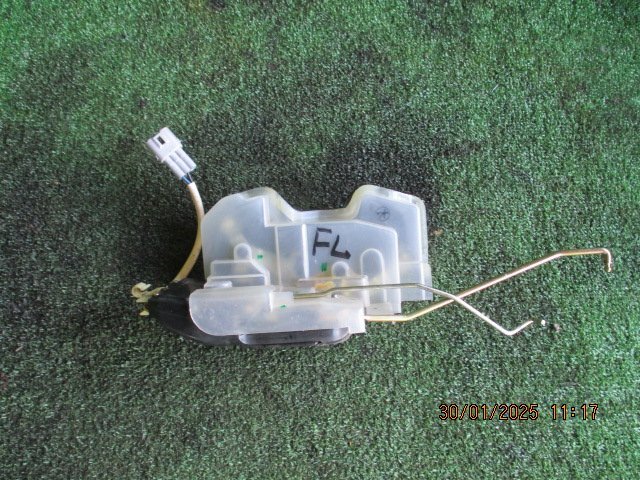 (0340)UCF11 セルシオ フロント左側ドアロック拍卖