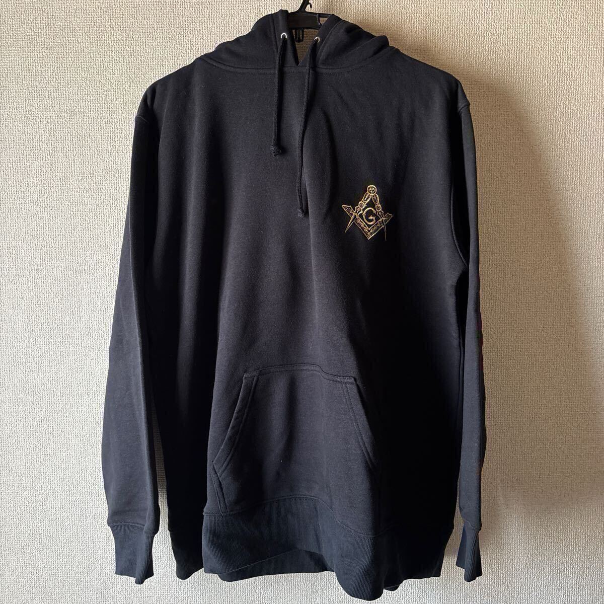 フリーメイソン パーカー フーディー 金刺繍 定価17,600円(税込) 新品同様 送料無料 ストレンジラブ拍卖