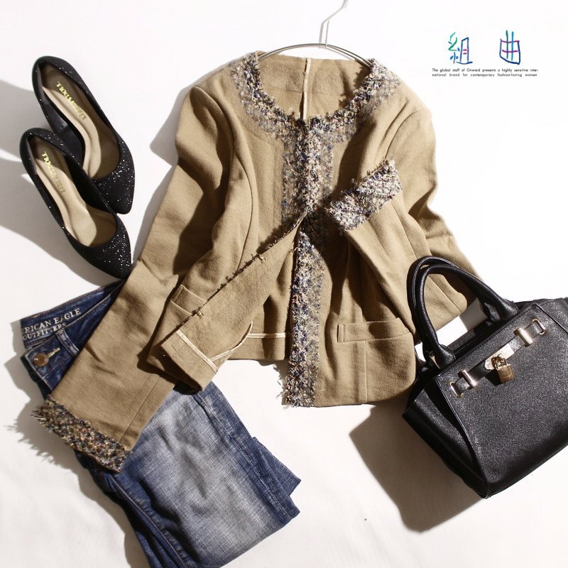 美品 組曲 クミキョク 株) オンワード樫山 羊毛 アンゴラ ラメツイード ウール ノーカラージャケット 9号 2 ベージュ フォーマル フラノ拍卖