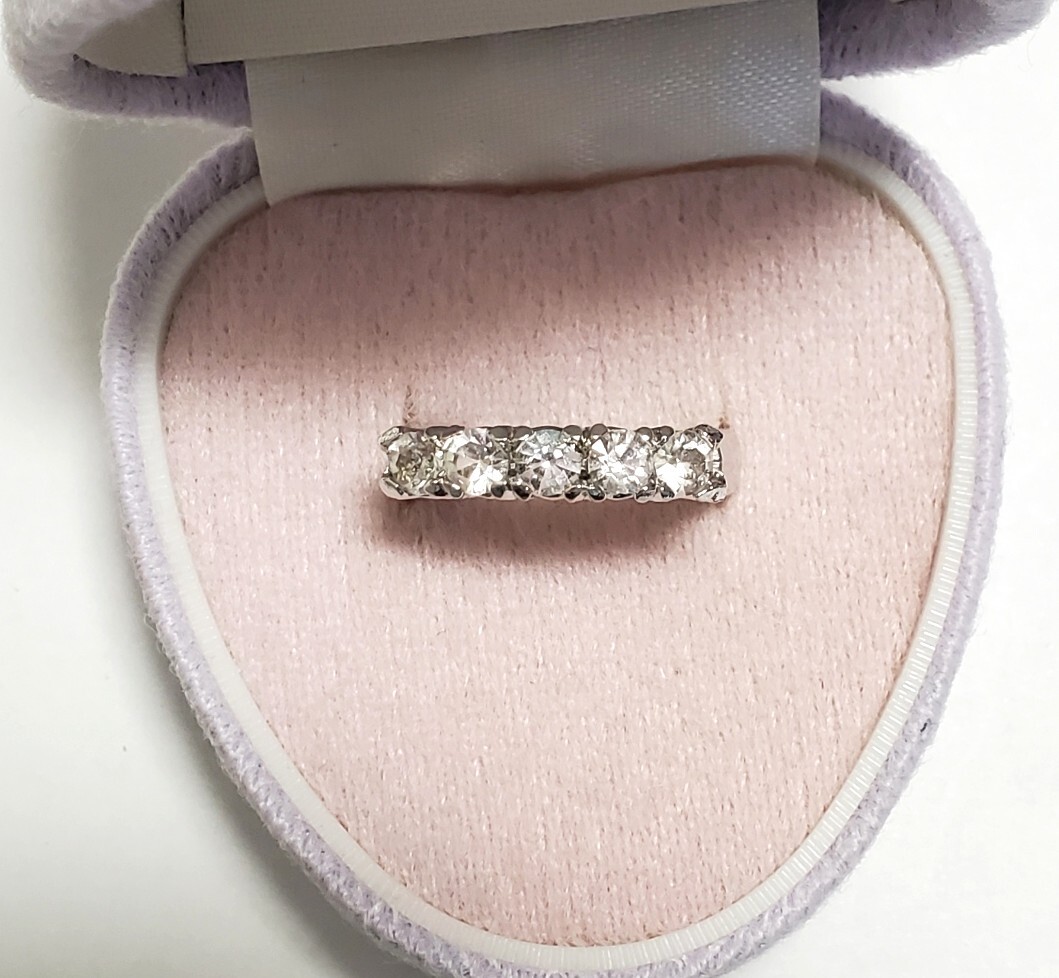 キュービックジルコニア 指輪 シルバーカラー レディース 10,5号 3,6g きれいめ拍卖