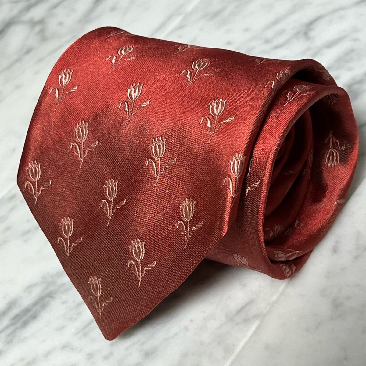 999円~ dunhill ネクタイ レッド 光沢 チューリップ柄 (R1)拍卖