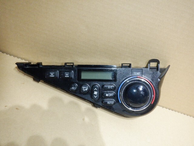 NHP10 アクア 純正 エアコン スイッチ パネル エアコンパネル AC オート トヨタ 内装 電装 70023/b1拍卖