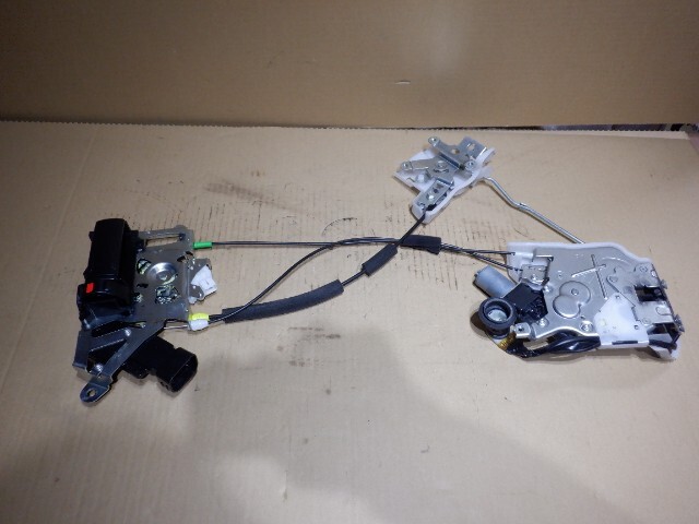 MK53S スペーシア 純正 右 リア ドア ロック 70133/HK拍卖